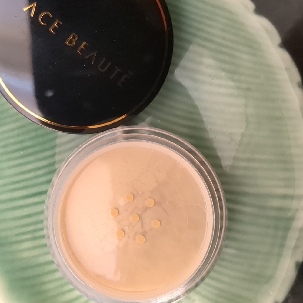 Setting Powder (Medium) - Picture 6 of 6